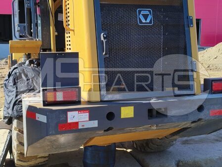 Техническое обслуживание фронтального погрузчика XCMG LW330RU - 4